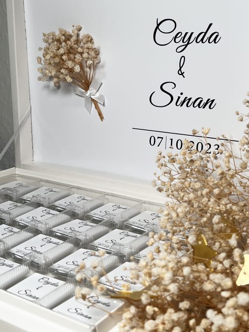 Personalisierte Schokobox mit Schleierkraut Schlicht | Hochzeit Verlobung Geburtstag – Bild 4